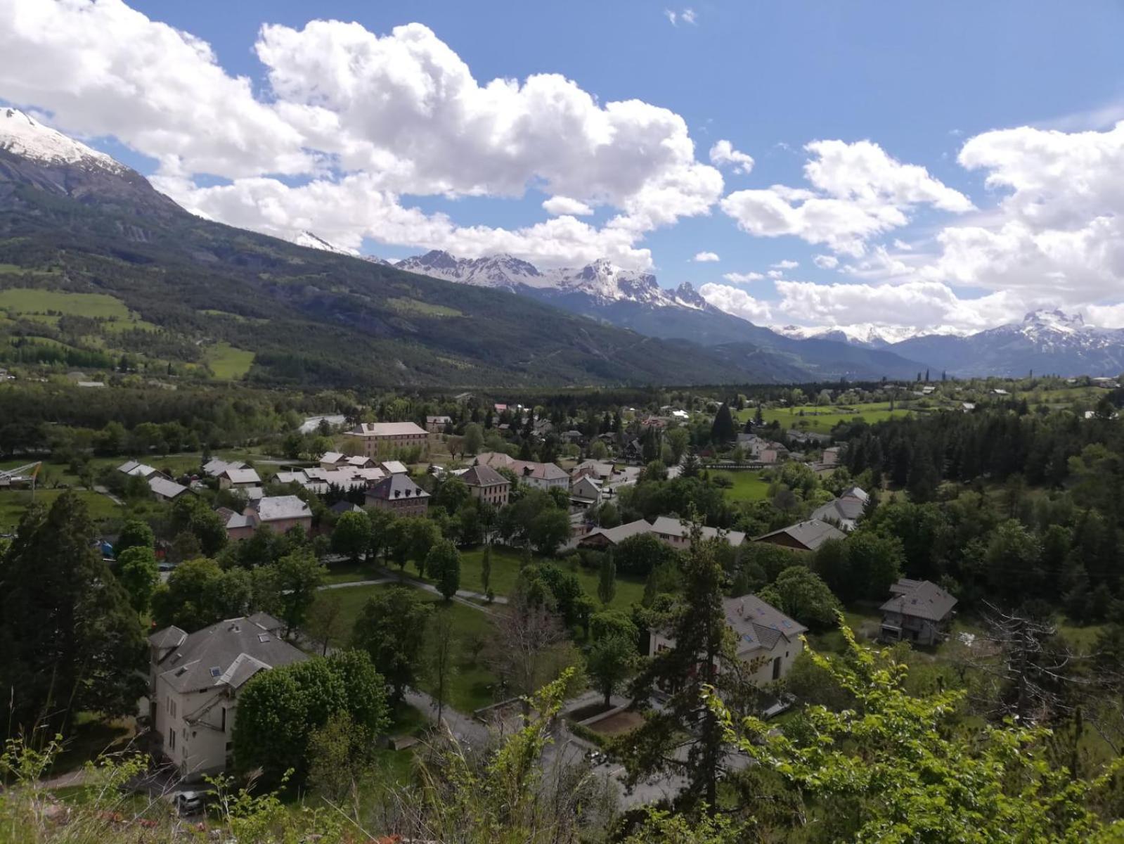 App Vue Montagne Barcelonnette Proche Piscine Rando Riviere Nature المظهر الخارجي الصورة